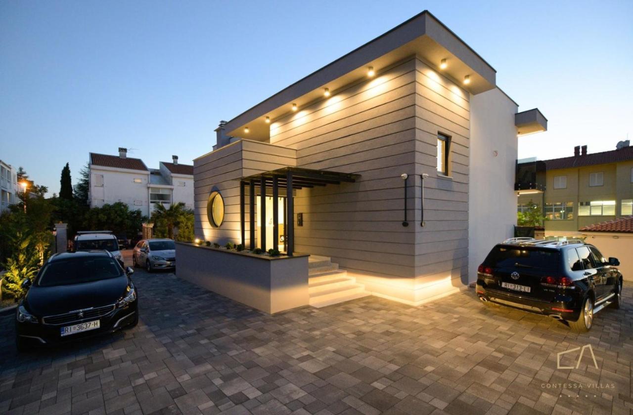 מאלינסקה Luxury Apartments In Villa Curiera חדר תמונה