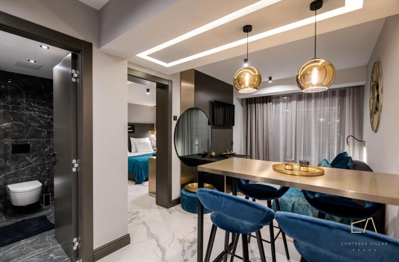מאלינסקה Luxury Apartments In Villa Curiera חדר תמונה