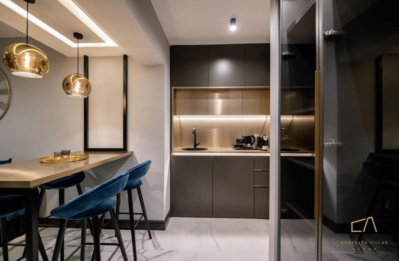 מאלינסקה Luxury Apartments In Villa Curiera חדר תמונה