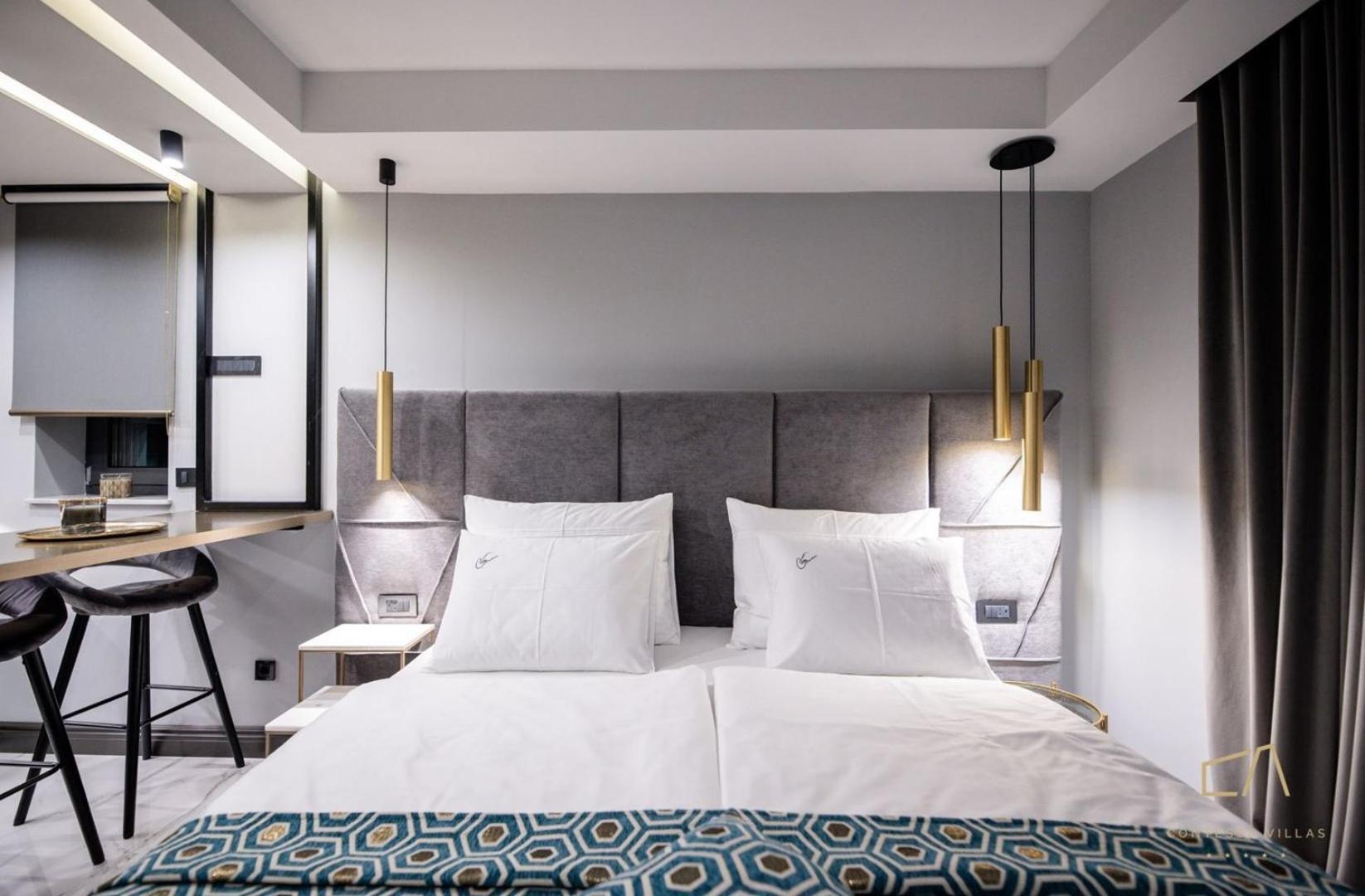 מאלינסקה Luxury Apartments In Villa Curiera מראה חיצוני תמונה