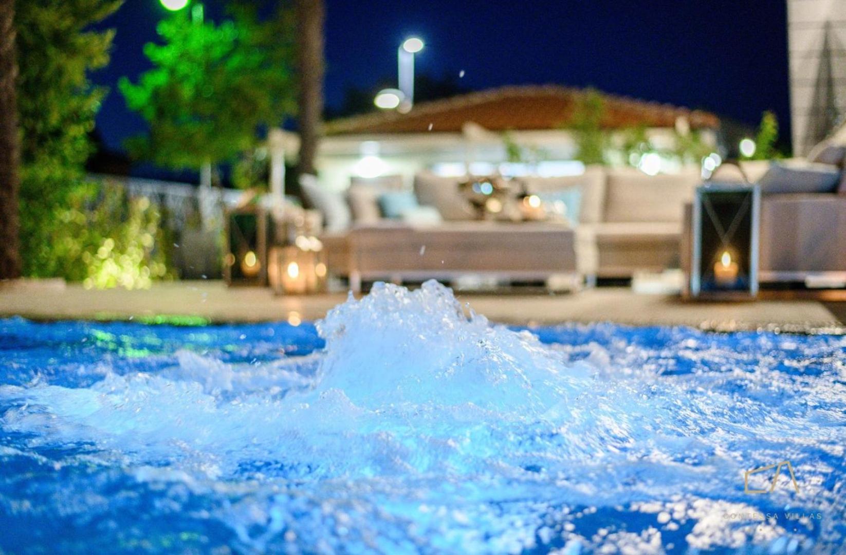 מאלינסקה Luxury Apartments In Villa Curiera מראה חיצוני תמונה